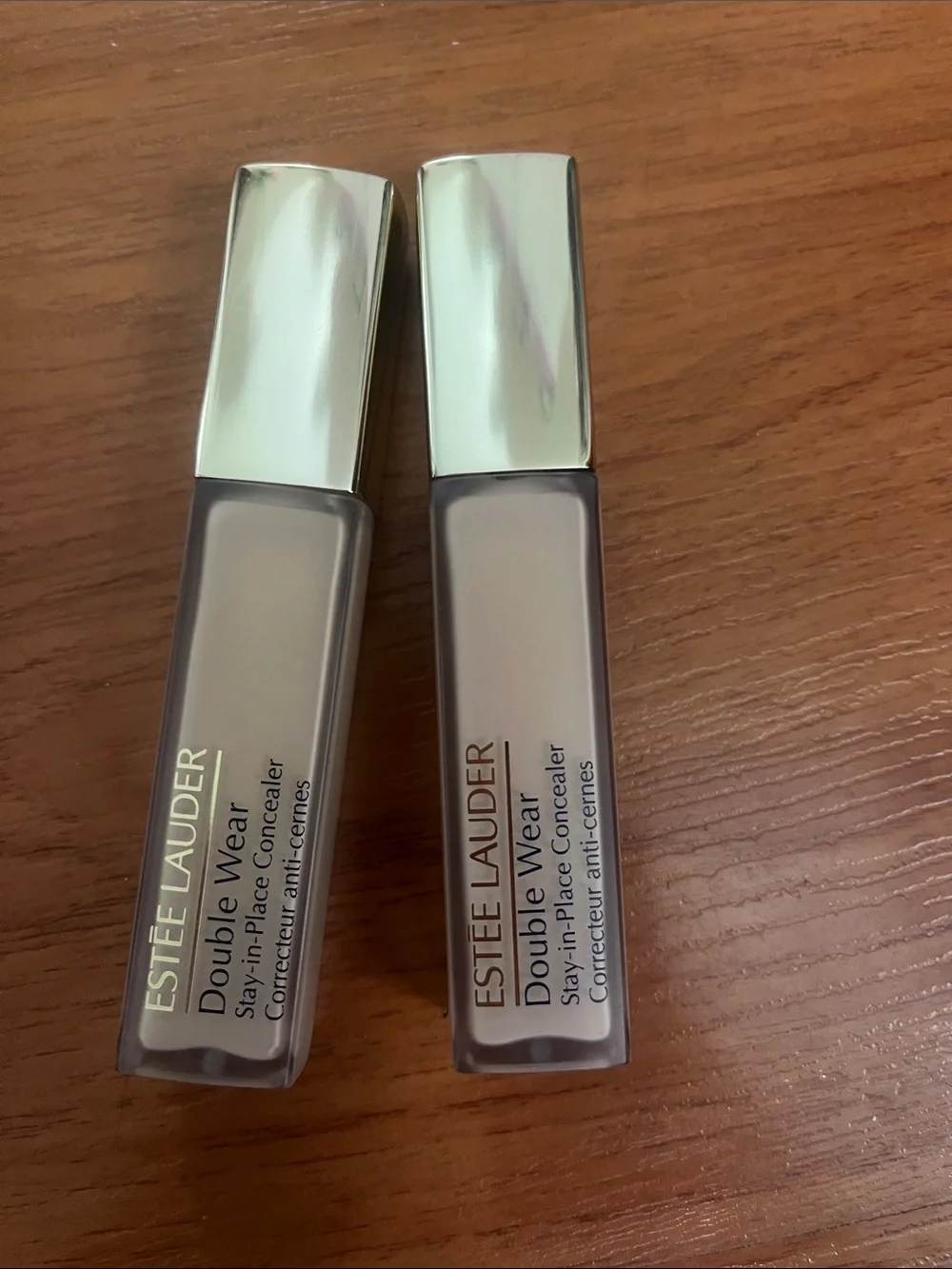 Two Estée Lauder Double Wear Stay-in-Place Concealer in Shades .5C and 1N